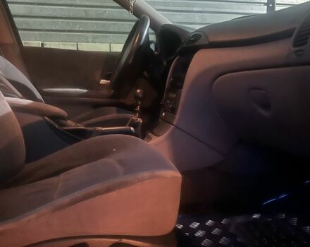 Серый Рено Лагуна, объемом двигателя 0 л и пробегом 280 тыс. км за 3000 $, фото 7 на Automoto.ua