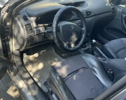 Сірий Рено Лагуна, об'ємом двигуна 2 л та пробігом 260 тис. км за 2300 $, фото 3 на Automoto.ua