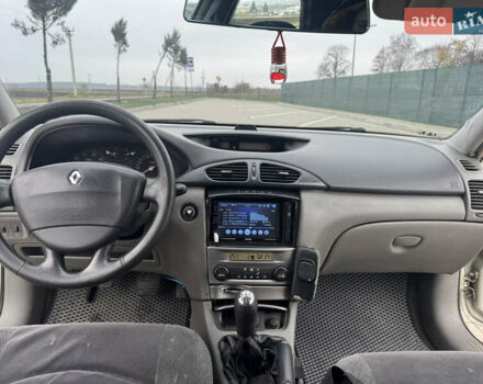 Серый Рено Лагуна, объемом двигателя 1.78 л и пробегом 222 тыс. км за 2650 $, фото 6 на Automoto.ua