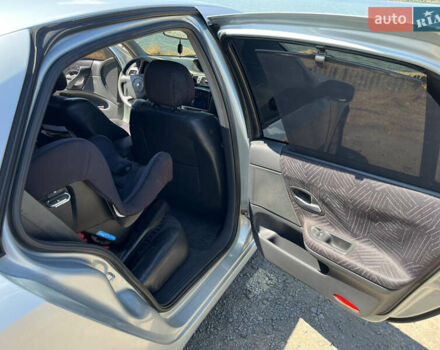 Серый Рено Лагуна, объемом двигателя 1.87 л и пробегом 400 тыс. км за 3500 $, фото 8 на Automoto.ua