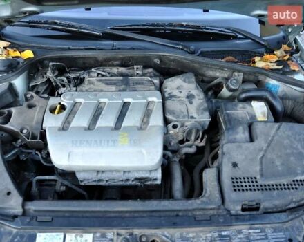 Серый Рено Лагуна, объемом двигателя 1.8 л и пробегом 220 тыс. км за 3300 $, фото 31 на Automoto.ua