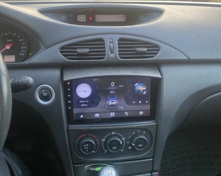 Серый Рено Лагуна, объемом двигателя 1.9 л и пробегом 273 тыс. км за 4300 $, фото 5 на Automoto.ua