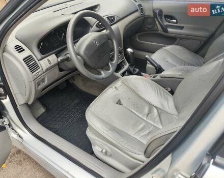 Сірий Рено Лагуна, об'ємом двигуна 2 л та пробігом 237 тис. км за 6000 $, фото 9 на Automoto.ua