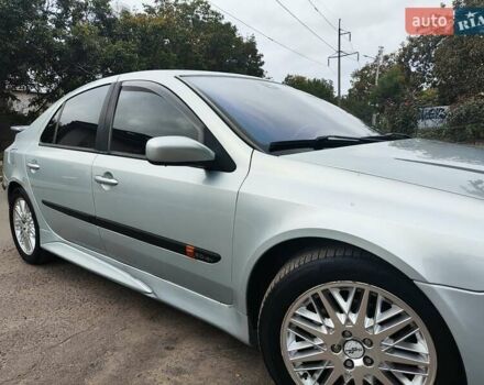 Сірий Рено Лагуна, об'ємом двигуна 2 л та пробігом 237 тис. км за 6000 $, фото 3 на Automoto.ua
