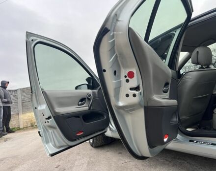 Серый Рено Лагуна, объемом двигателя 2 л и пробегом 190 тыс. км за 2999 $, фото 11 на Automoto.ua