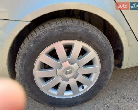 Серый Рено Лагуна, объемом двигателя 1.9 л и пробегом 320 тыс. км за 3800 $, фото 1 на Automoto.ua