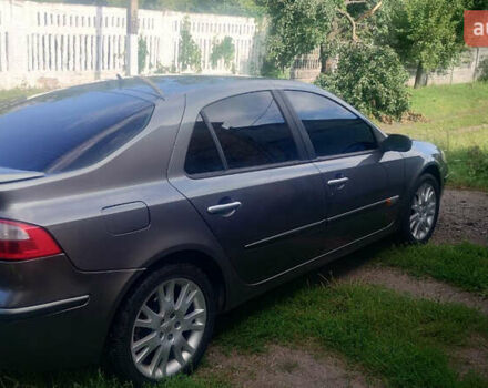 Серый Рено Лагуна, объемом двигателя 2 л и пробегом 175 тыс. км за 6200 $, фото 4 на Automoto.ua