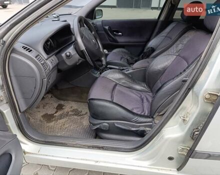 Серый Рено Лагуна, объемом двигателя 1.87 л и пробегом 382 тыс. км за 3700 $, фото 16 на Automoto.ua