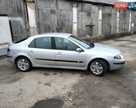 Серый Рено Лагуна, объемом двигателя 2 л и пробегом 185 тыс. км за 4000 $, фото 3 на Automoto.ua