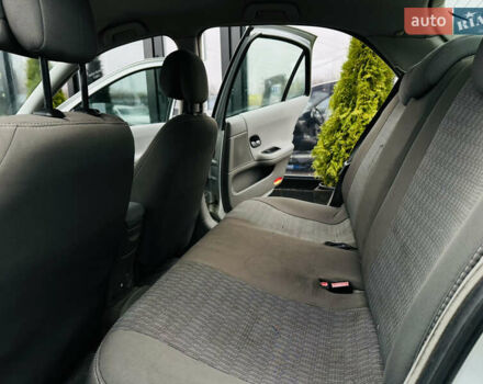 Серый Рено Лагуна, объемом двигателя 2 л и пробегом 389 тыс. км за 3999 $, фото 15 на Automoto.ua