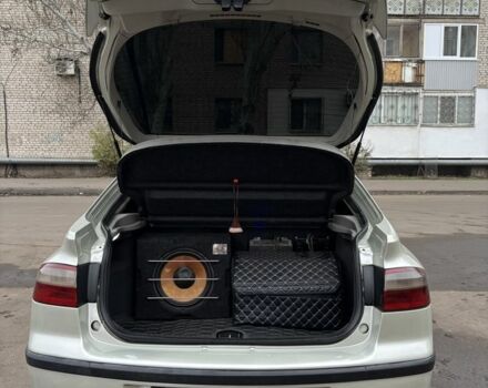 Серый Рено Лагуна, объемом двигателя 2 л и пробегом 309 тыс. км за 4800 $, фото 7 на Automoto.ua