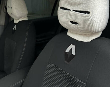 Серый Рено Лагуна, объемом двигателя 2 л и пробегом 309 тыс. км за 4800 $, фото 14 на Automoto.ua