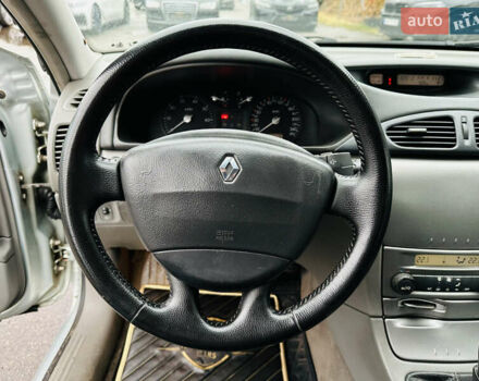 Серый Рено Лагуна, объемом двигателя 2 л и пробегом 389 тыс. км за 3999 $, фото 24 на Automoto.ua