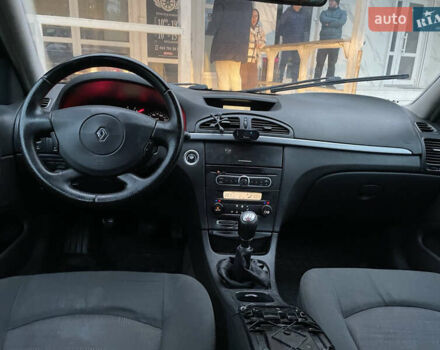 Сірий Рено Лагуна, об'ємом двигуна 2 л та пробігом 397 тис. км за 2600 $, фото 9 на Automoto.ua