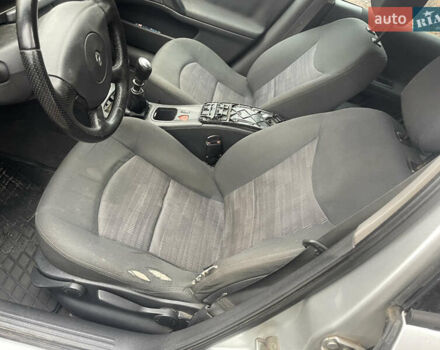 Серый Рено Лагуна, объемом двигателя 2 л и пробегом 396 тыс. км за 4000 $, фото 26 на Automoto.ua