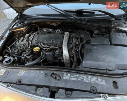 Сірий Рено Лагуна, об'ємом двигуна 2 л та пробігом 397 тис. км за 2600 $, фото 7 на Automoto.ua