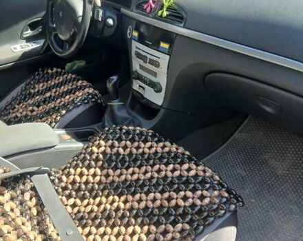 Серый Рено Лагуна, объемом двигателя 1.6 л и пробегом 251 тыс. км за 4000 $, фото 4 на Automoto.ua