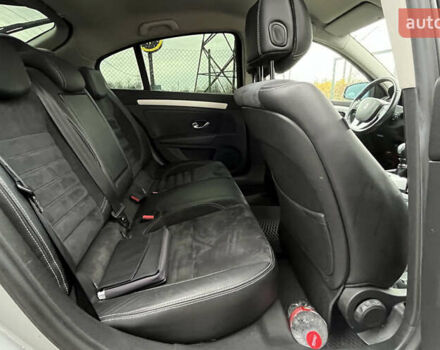 Серый Рено Лагуна, объемом двигателя 2 л и пробегом 227 тыс. км за 5550 $, фото 20 на Automoto.ua