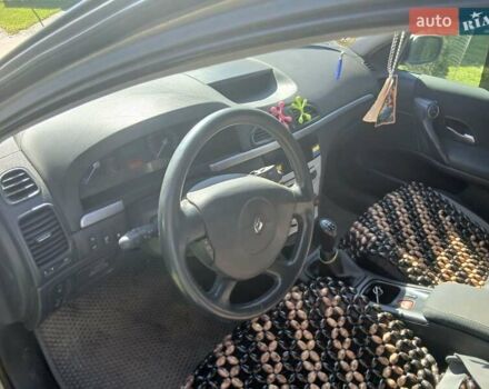 Серый Рено Лагуна, объемом двигателя 1.6 л и пробегом 251 тыс. км за 4000 $, фото 3 на Automoto.ua