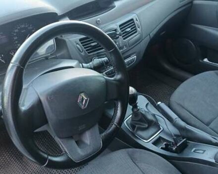 Серый Рено Лагуна, объемом двигателя 1.5 л и пробегом 300 тыс. км за 5000 $, фото 5 на Automoto.ua