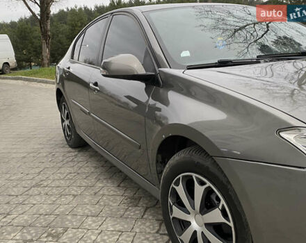 Сірий Рено Лагуна, об'ємом двигуна 2 л та пробігом 388 тис. км за 5300 $, фото 2 на Automoto.ua