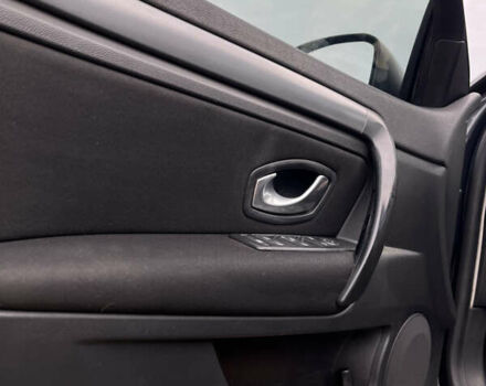 Серый Рено Лагуна, объемом двигателя 1.46 л и пробегом 450 тыс. км за 4700 $, фото 38 на Automoto.ua