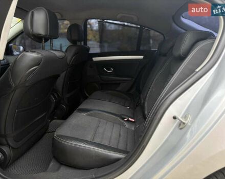 Серый Рено Лагуна, объемом двигателя 2 л и пробегом 299 тыс. км за 6800 $, фото 4 на Automoto.ua