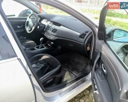 Серый Рено Лагуна, объемом двигателя 2 л и пробегом 244 тыс. км за 6100 $, фото 7 на Automoto.ua
