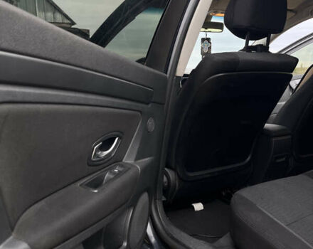 Серый Рено Лагуна, объемом двигателя 1.46 л и пробегом 450 тыс. км за 4700 $, фото 35 на Automoto.ua