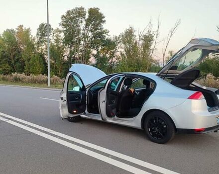 Серый Рено Лагуна, объемом двигателя 1.5 л и пробегом 277 тыс. км за 5850 $, фото 7 на Automoto.ua