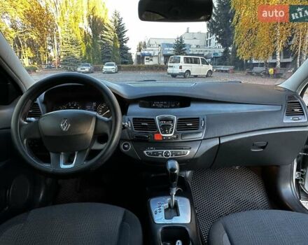 Серый Рено Лагуна, объемом двигателя 2 л и пробегом 314 тыс. км за 5350 $, фото 13 на Automoto.ua