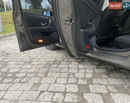 Сірий Рено Лагуна, об'ємом двигуна 2 л та пробігом 388 тис. км за 5300 $, фото 15 на Automoto.ua