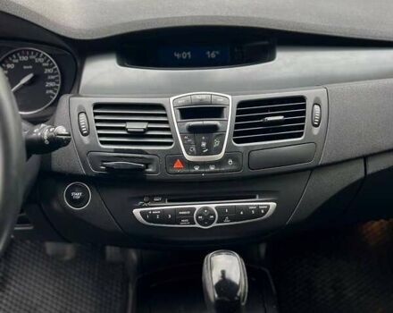 Серый Рено Лагуна, объемом двигателя 2 л и пробегом 314 тыс. км за 4999 $, фото 9 на Automoto.ua