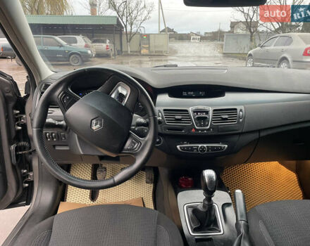 Сірий Рено Лагуна, об'ємом двигуна 1.46 л та пробігом 246 тис. км за 4777 $, фото 16 на Automoto.ua