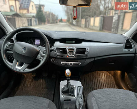 Серый Рено Лагуна, объемом двигателя 1.46 л и пробегом 272 тыс. км за 4600 $, фото 17 на Automoto.ua