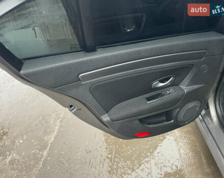 Сірий Рено Лагуна, об'ємом двигуна 1.46 л та пробігом 246 тис. км за 4777 $, фото 21 на Automoto.ua