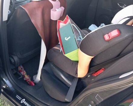 Рено Лагуна 2008 в Черновцах на Automoto.ua Серый Рено Лагуна, объемом двигателя 1.5 л и пробегом 283 тыс. км за 6200 $, фото 8 на Automoto.ua