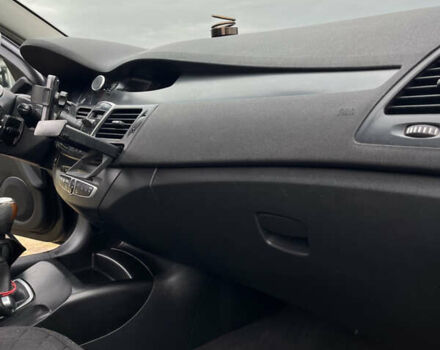 Серый Рено Лагуна, объемом двигателя 1.46 л и пробегом 450 тыс. км за 4700 $, фото 22 на Automoto.ua