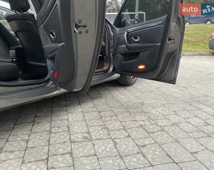 Сірий Рено Лагуна, об'ємом двигуна 2 л та пробігом 388 тис. км за 5300 $, фото 16 на Automoto.ua