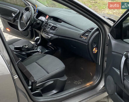 Сірий Рено Лагуна, об'ємом двигуна 2 л та пробігом 388 тис. км за 5300 $, фото 11 на Automoto.ua
