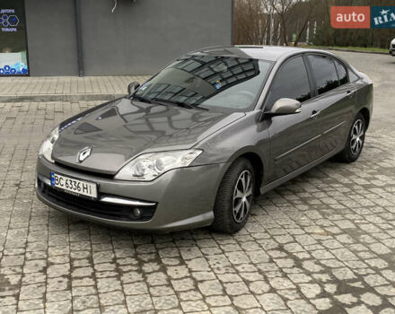 Сірий Рено Лагуна, об'ємом двигуна 2 л та пробігом 388 тис. км за 5300 $, фото 4 на Automoto.ua