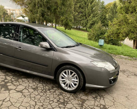 Серый Рено Лагуна, объемом двигателя 2 л и пробегом 314 тыс. км за 5999 $, фото 9 на Automoto.ua
