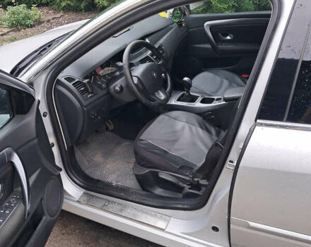 Рено Лагуна 2010 в Пустомытах на Automoto.ua Серый Рено Лагуна, объемом двигателя 1.46 л и пробегом 250 тыс. км за 5500 $, фото 7 на Automoto.ua