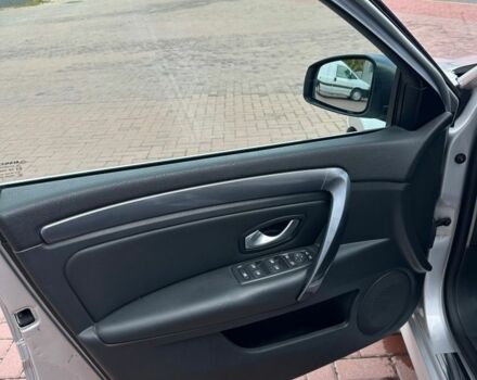 Рено Лагуна 2010 в Вараш (Кузнецовск) на Automoto.ua Серый Рено Лагуна, объемом двигателя 2 л и пробегом 200 тыс. км за 5800 $, фото 7 на Automoto.ua