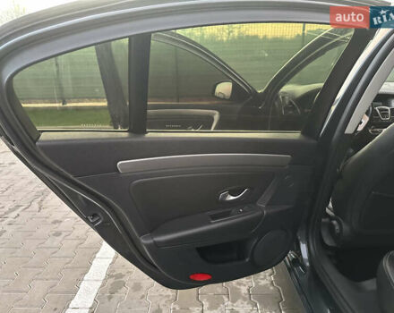 Серый Рено Лагуна, объемом двигателя 1.5 л и пробегом 241 тыс. км за 7100 $, фото 26 на Automoto.ua