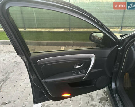 Серый Рено Лагуна, объемом двигателя 1.5 л и пробегом 241 тыс. км за 7100 $, фото 29 на Automoto.ua