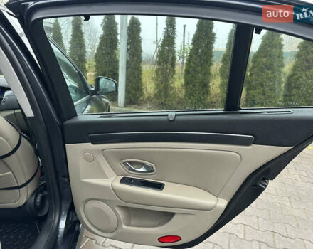 Серый Рено Лагуна, объемом двигателя 1.9 л и пробегом 230 тыс. км за 10000 $, фото 20 на Automoto.ua