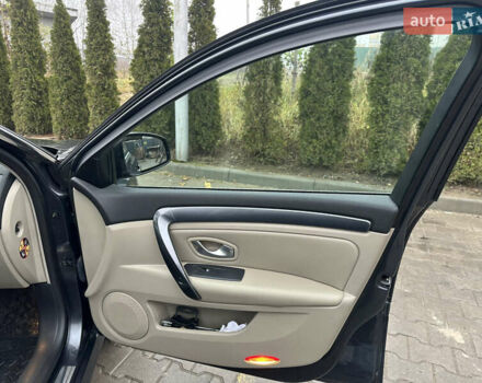 Серый Рено Лагуна, объемом двигателя 1.9 л и пробегом 230 тыс. км за 10000 $, фото 18 на Automoto.ua