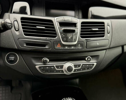 Серый Рено Лагуна, объемом двигателя 1.46 л и пробегом 290 тыс. км за 6500 $, фото 17 на Automoto.ua