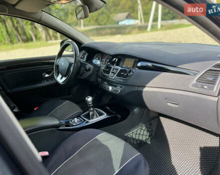 Серый Рено Лагуна, объемом двигателя 2 л и пробегом 275 тыс. км за 6900 $, фото 34 на Automoto.ua